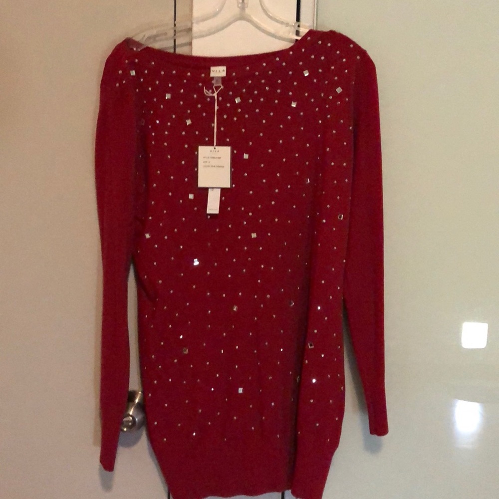 Beautiful Burgandy Sweater!